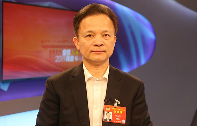 全國政協(xié)委員、中國工程院副院長鐘志華：推進(jìn)工程教育改革與創(chuàng)新創(chuàng)業(yè)創(chuàng)造